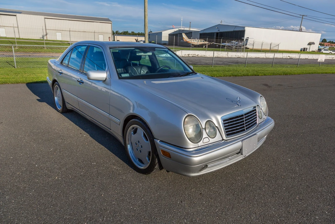 1999 Mercedes-Benz W210 E 36 & E 50 & E 55 & E 60 AMG - Image 2 of 31