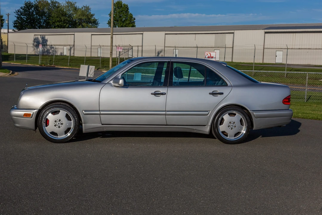 1999 Mercedes-Benz W210 E 36 & E 50 & E 55 & E 60 AMG - Image 14 of 31