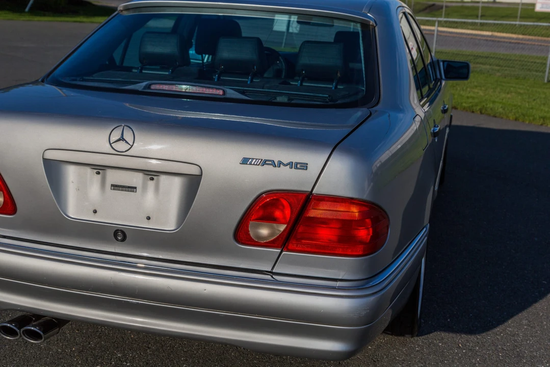 1999 Mercedes-Benz W210 E 36 & E 50 & E 55 & E 60 AMG - Image 24 of 31