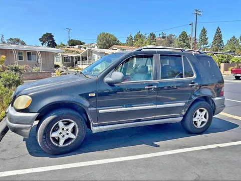 1999 Mercedes-Benz ML-320