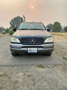 1999 Mercedes-Benz ML320 Premium