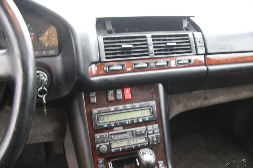 1999 Mercedes-Benz W220 S-Class - Image 16 of 21