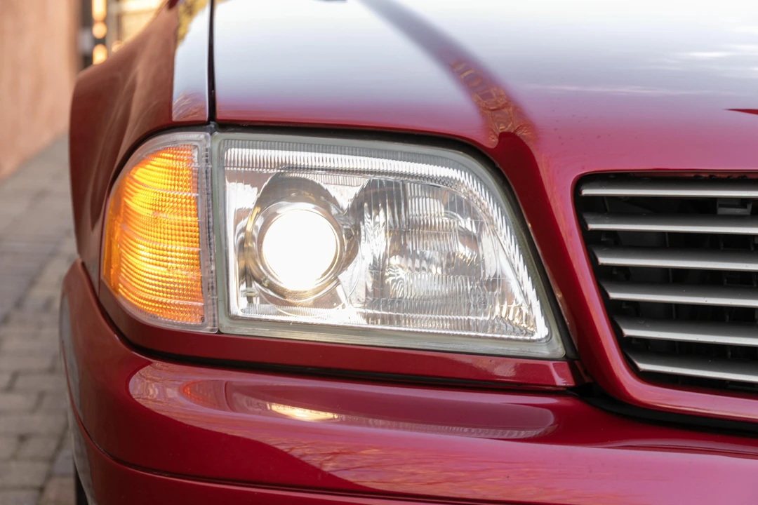 1999 Mercedes-Benz R129 SL-Class - Image 18 of 31