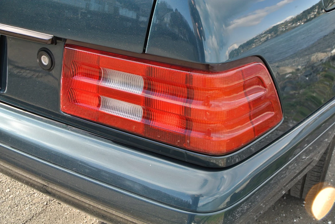 1999 Mercedes-Benz R129 SL-Class - Image 26 of 31
