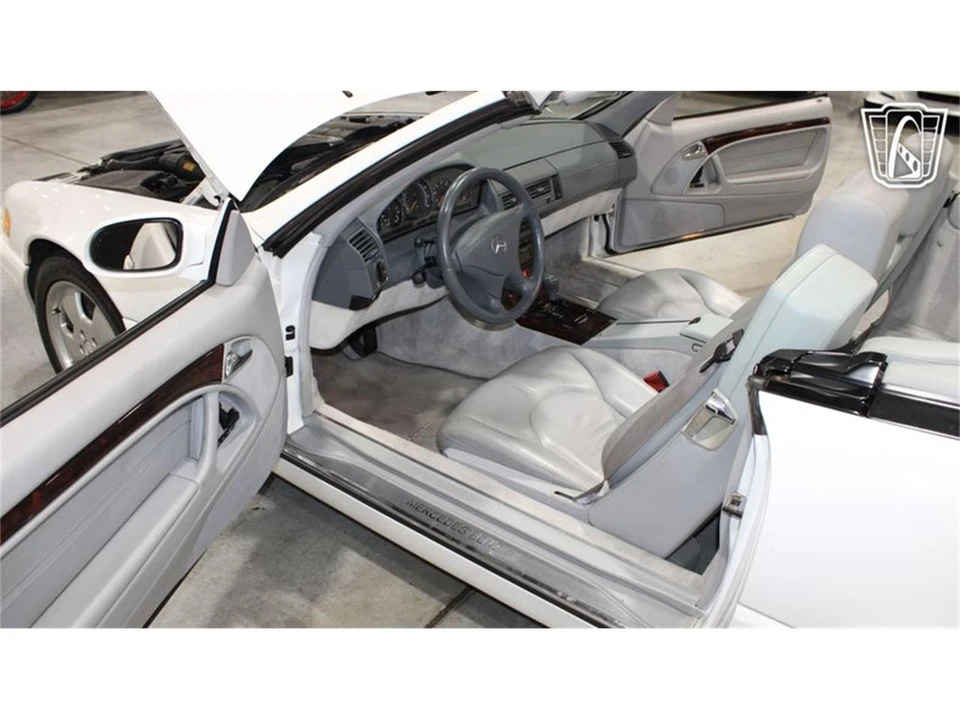 1999 Mercedes-Benz R129 SL-Class - Image 12 of 31