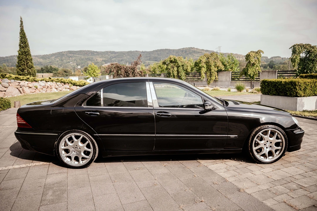 1999 Mercedes-Benz W220 S-Class - Image 8 of 31