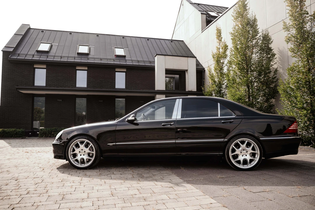 1999 Mercedes-Benz W220 S-Class - Image 4 of 31
