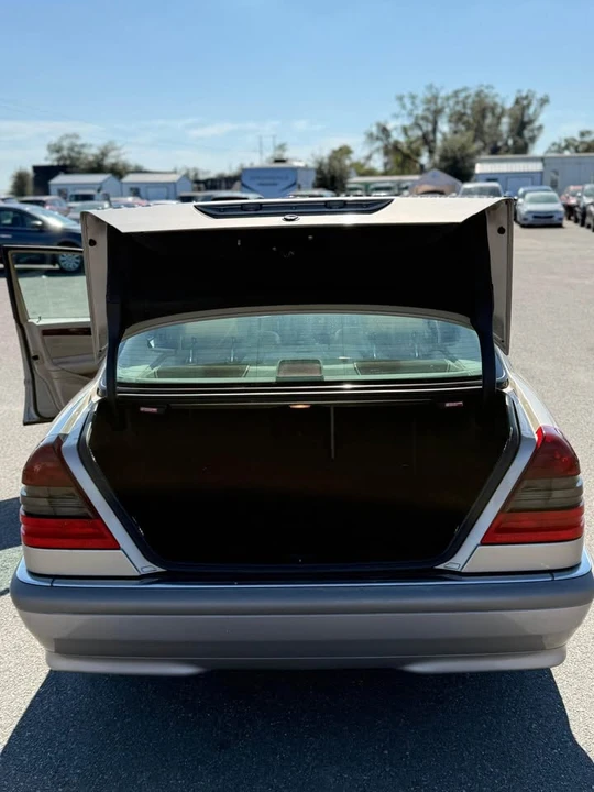 1999 Mercedes-Benz W202 C-Class - Image 9 of 16