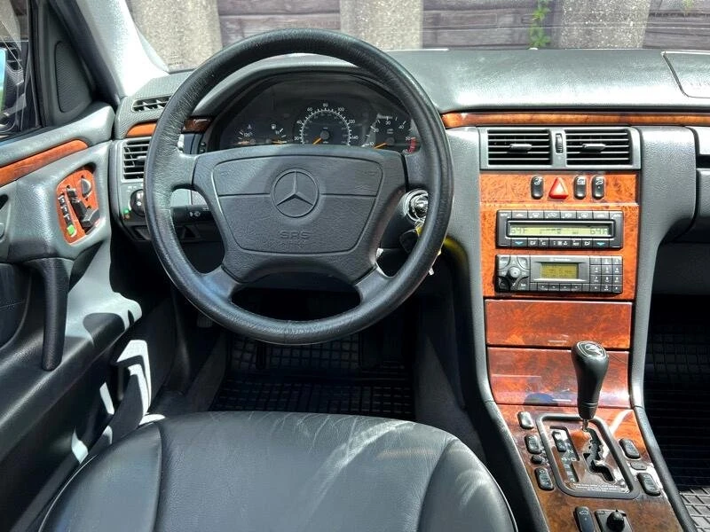 1999 Mercedes-Benz W210 E-Class - Image 11 of 20