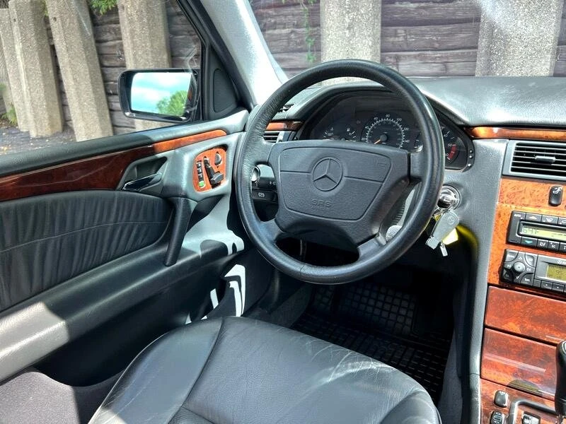 1999 Mercedes-Benz W210 E-Class - Image 15 of 20