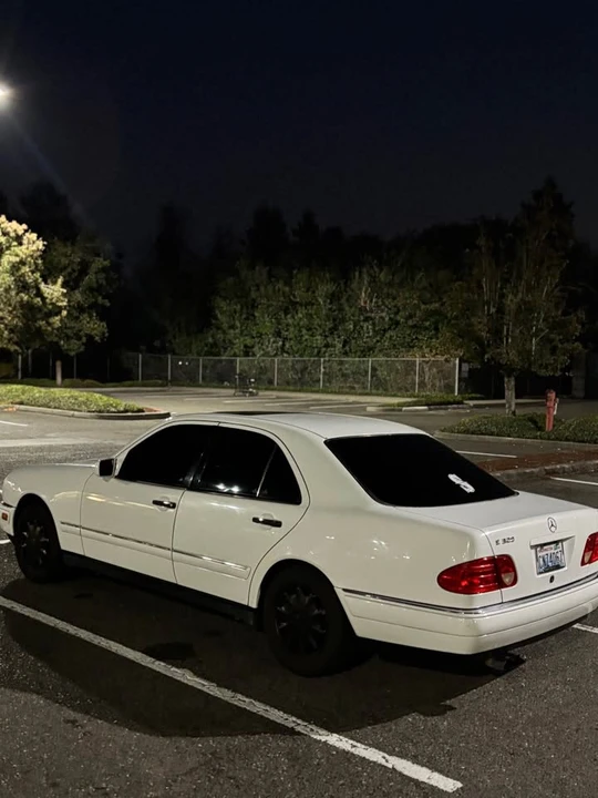 1999 Mercedes-Benz W210 E-Class - Image 12 of 14