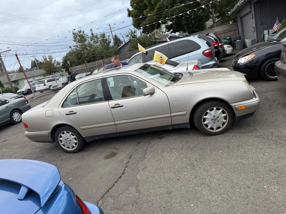 1999 Mercedes-Benz W210 E-Class - Image 2 of 8