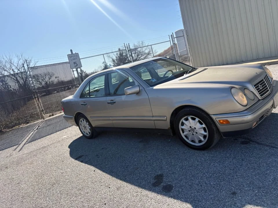 1999 Mercedes-Benz W210 E-Class - Image 4 of 10