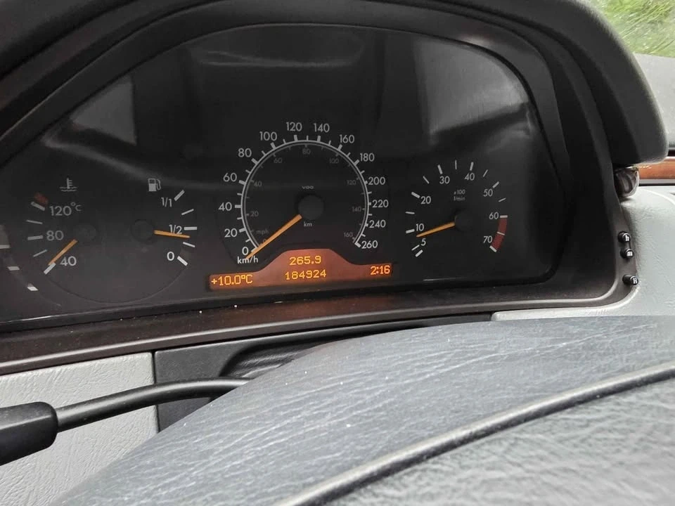 1999 Mercedes-Benz W210 E-Class - Image 8 of 12