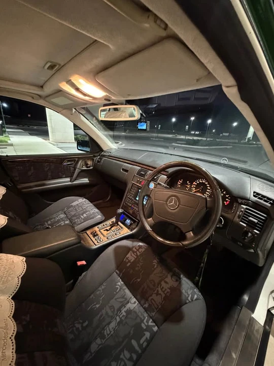 1999 Mercedes-Benz W210 E-Class - Image 2 of 20