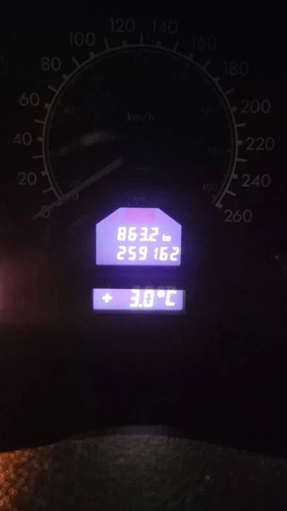 1999 Mercedes-Benz W220 S-Class - Image 11 of 12