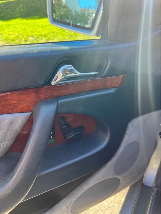 1999 Mercedes-Benz W220 S-Class - Image 8 of 15