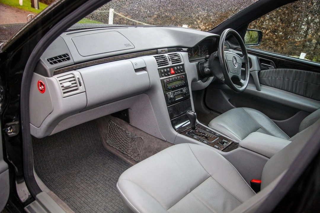 1999 Mercedes-Benz W210 E-Class - Image 25 of 30