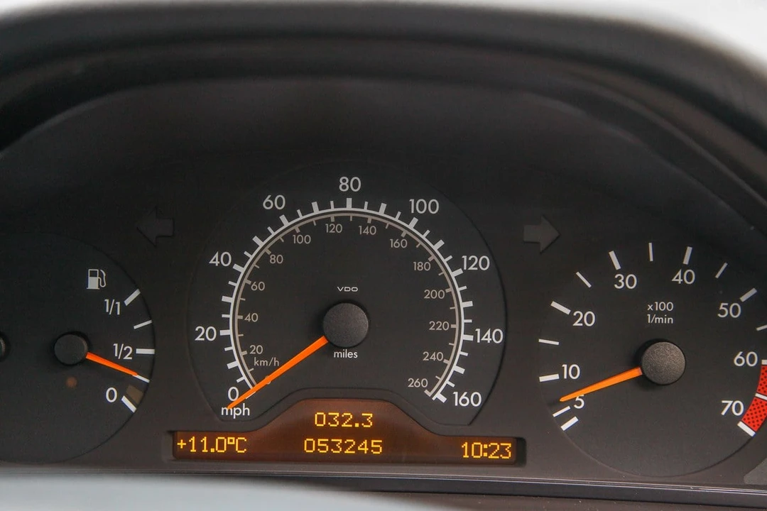 1999 Mercedes-Benz W210 E-Class - Image 28 of 30