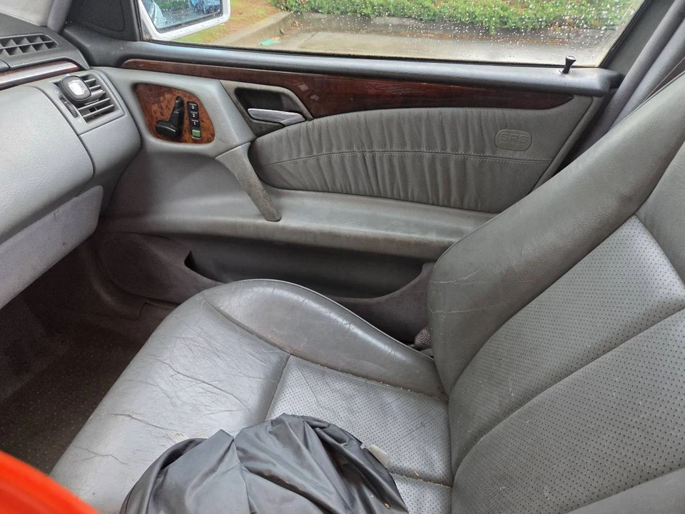 1999 Mercedes-Benz W210 E-Class - Image 12 of 16