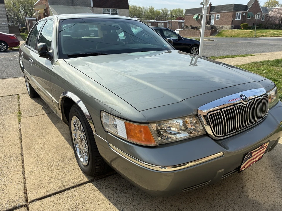 1999 Mercury Grand Marquis - Image 2 of 19