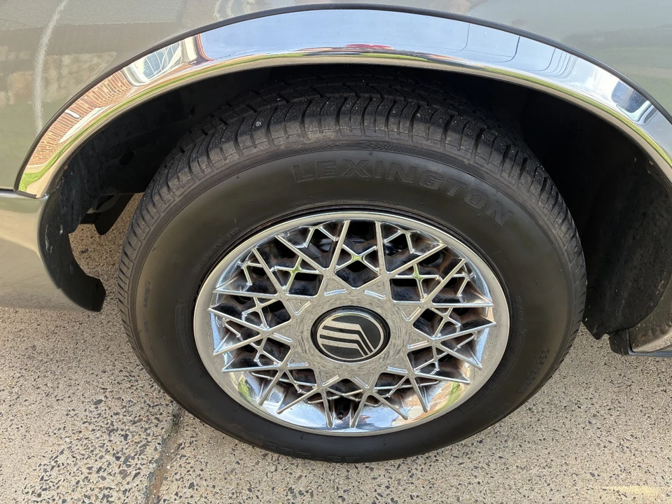 1999 Mercury Grand Marquis - Image 3 of 19