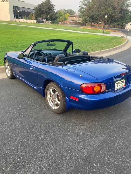 1999 Mazda NB MX-5 Miata - Image 6 of 13