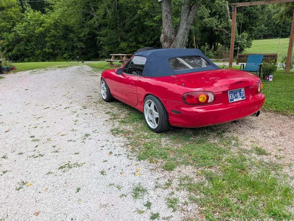 1999 Mazda NB MX-5 Miata - Image 4 of 16