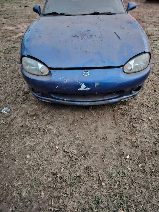 1999 Mazda NB MX-5 Miata - Image 5 of 9