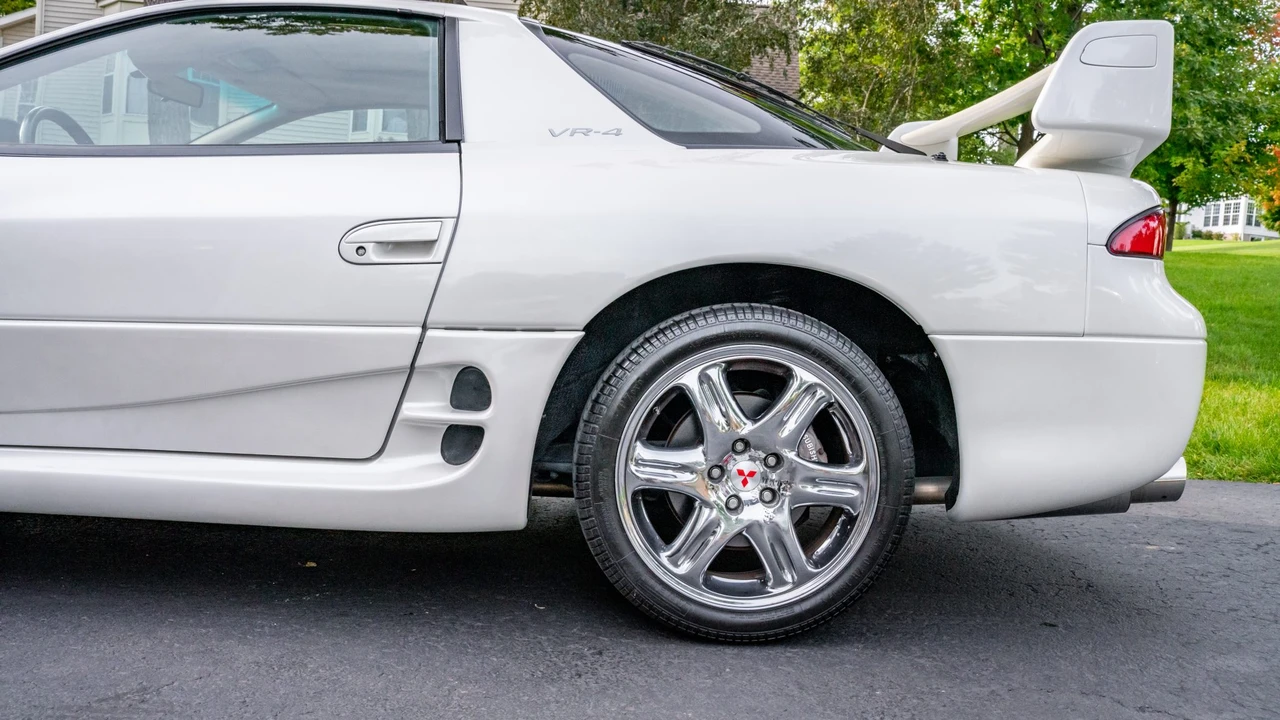 1999 Mitsubishi 3000GT Series 3 - Image 28 of 31