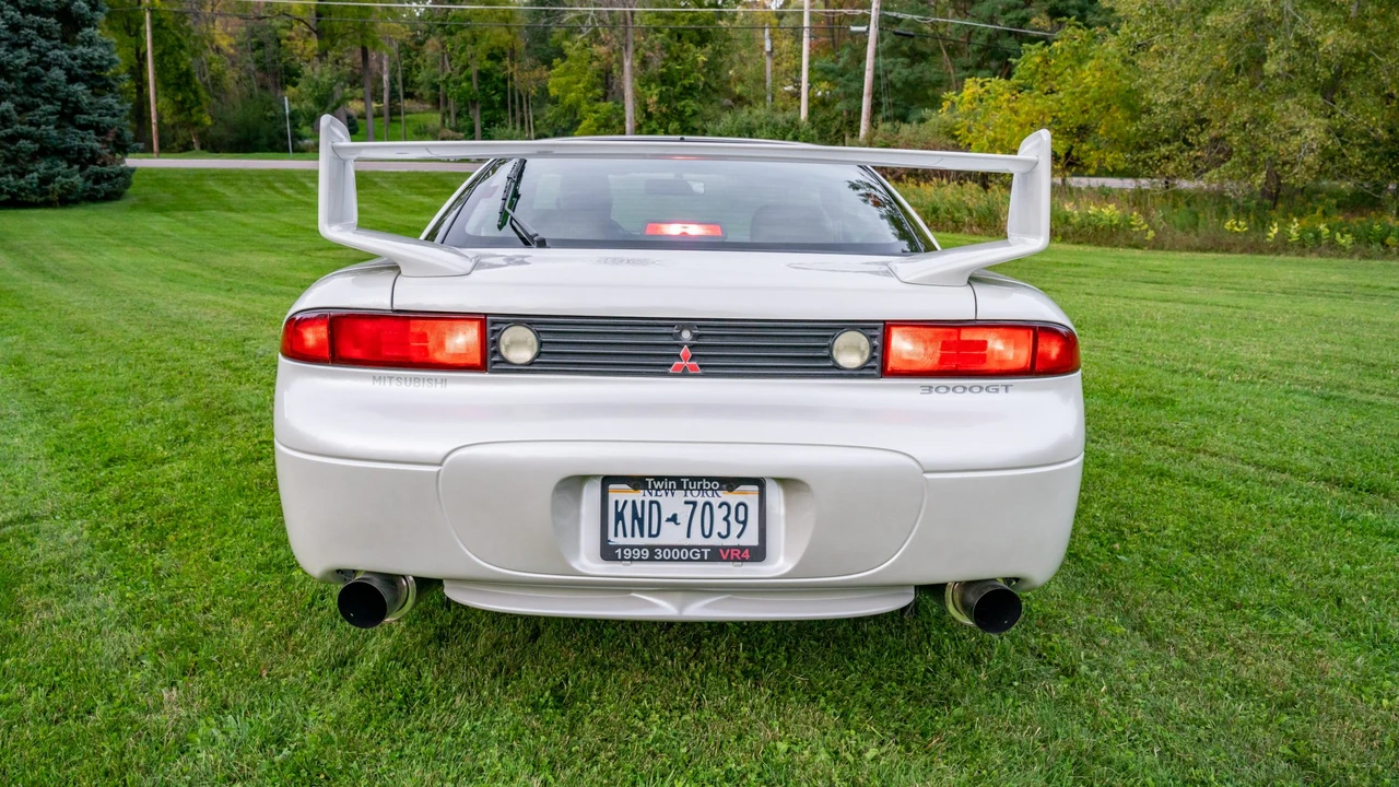 1999 Mitsubishi 3000GT Series 3 - Image 9 of 31