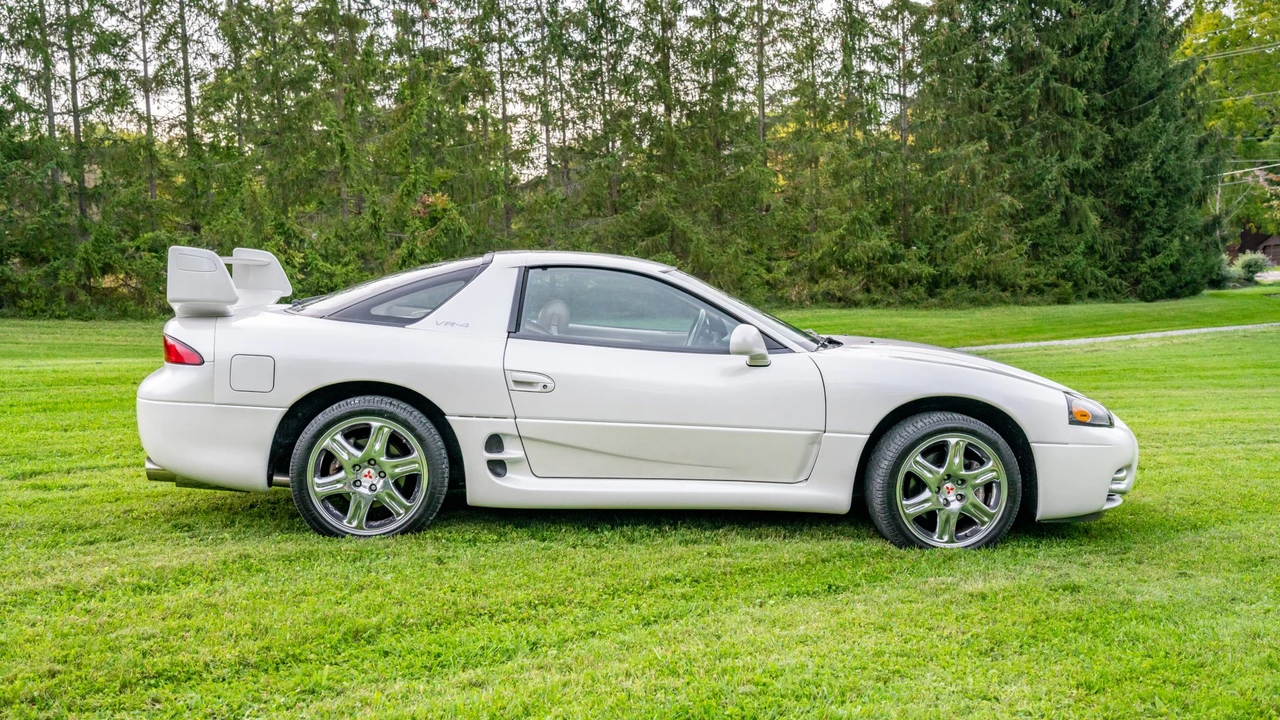 1999 Mitsubishi 3000GT Series 3 - Image 7 of 31