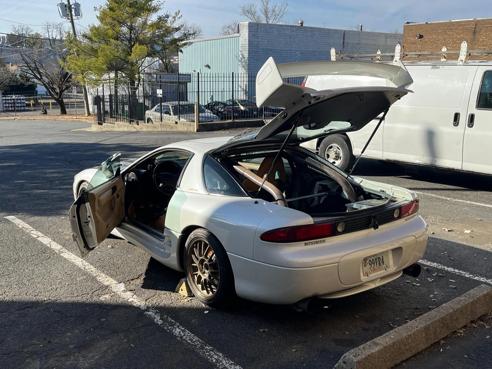 1999 Mitsubishi 3000GT Series 3 - Image 18 of 31