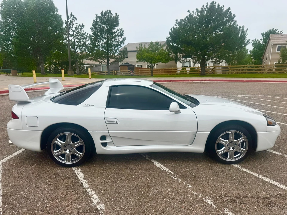 1999 Mitsubishi 3000GT Series 3 - Image 18 of 31