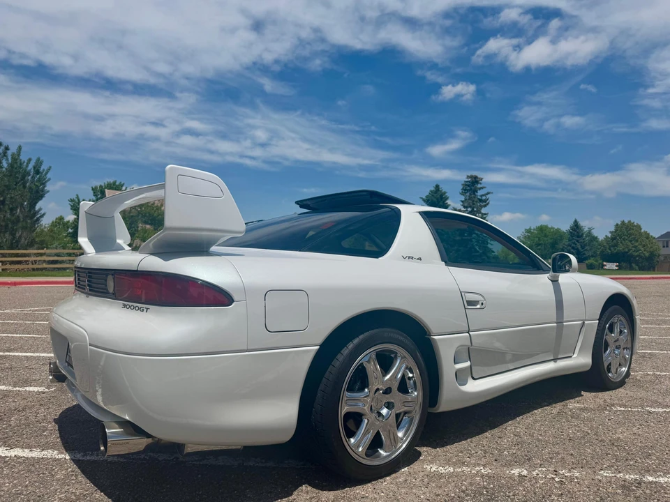 1999 Mitsubishi 3000GT Series 3 - Image 15 of 31