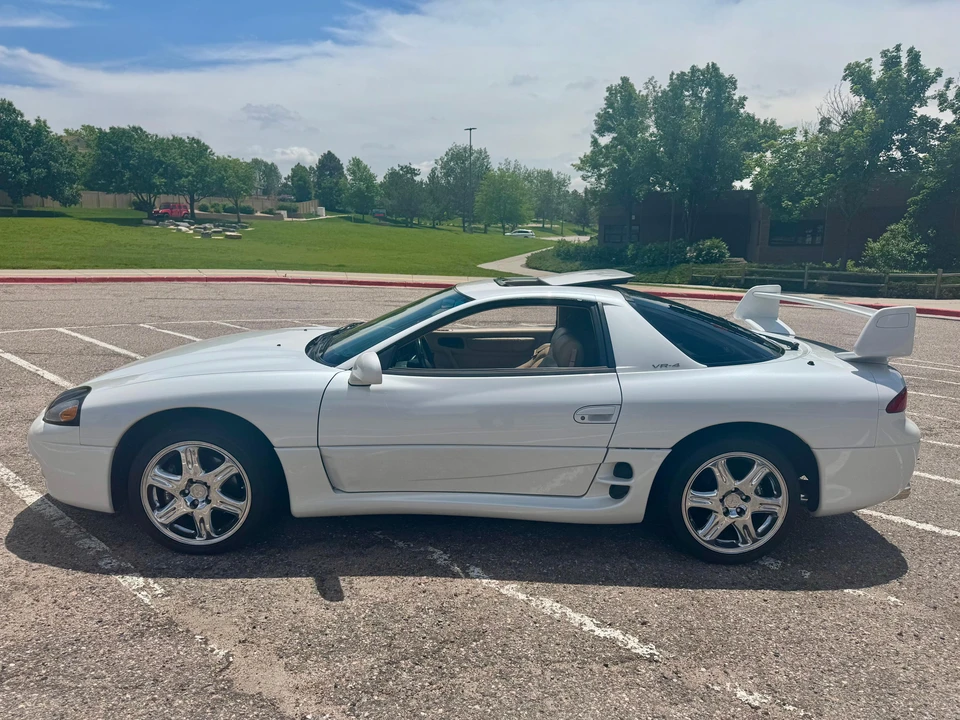 1999 Mitsubishi 3000GT Series 3 - Image 8 of 31