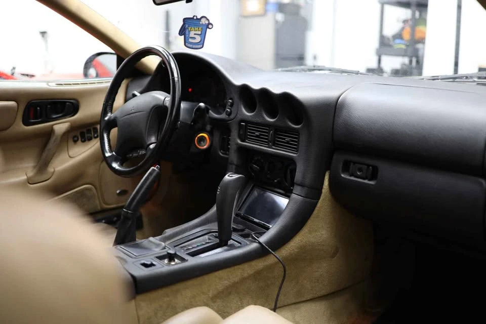 1999 Mitsubishi 3000GT Series 3 - Image 9 of 15