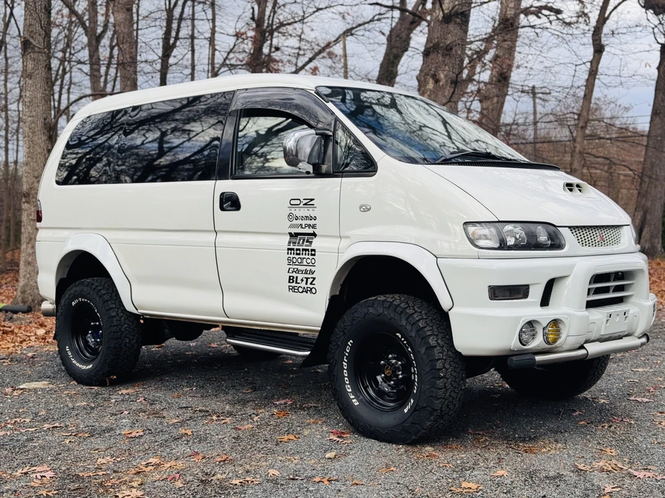 1999 Mitsubishi Delica 4th Gen - Image 13 of 31