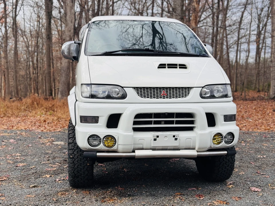 1999 Mitsubishi Delica 4th Gen - Image 7 of 31