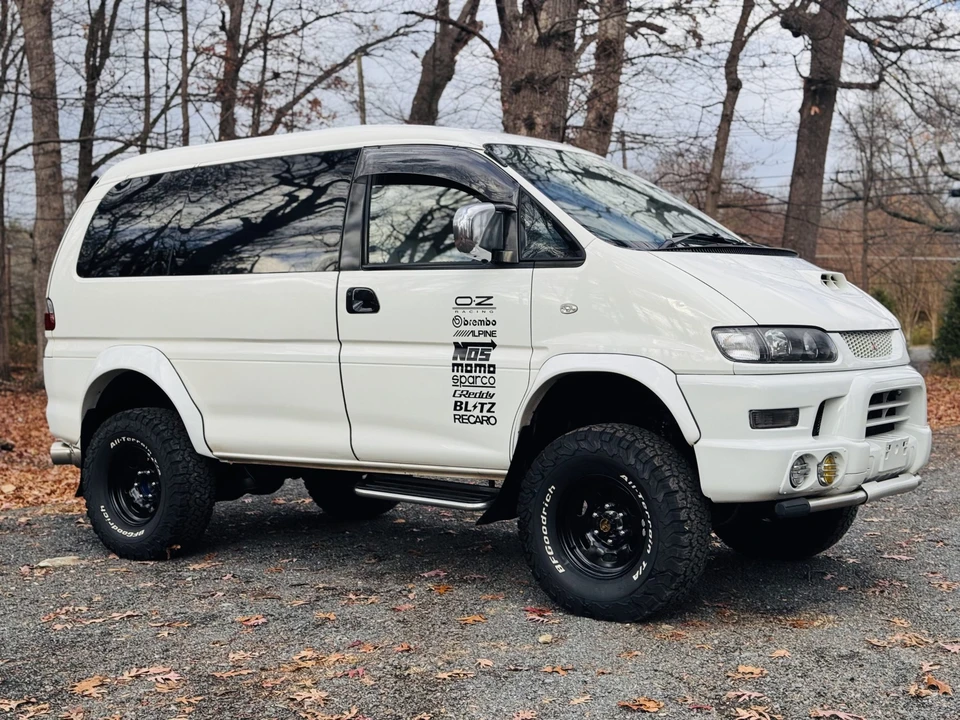 1999 Mitsubishi Delica 4th Gen - Image 14 of 31