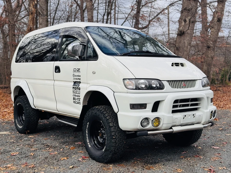 1999 Mitsubishi Delica 4th Gen - Image 11 of 31