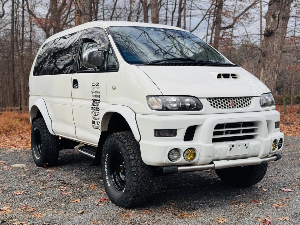 1999 Mitsubishi Delica 4th Gen - Image 10 of 31