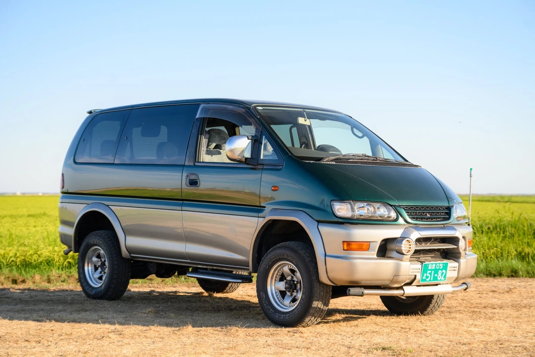 1999 Mitsubishi Delica 4th Gen - Image 9 of 31