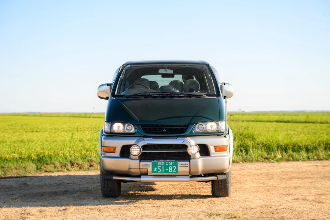 1999 Mitsubishi Delica 4th Gen - Image 6 of 31