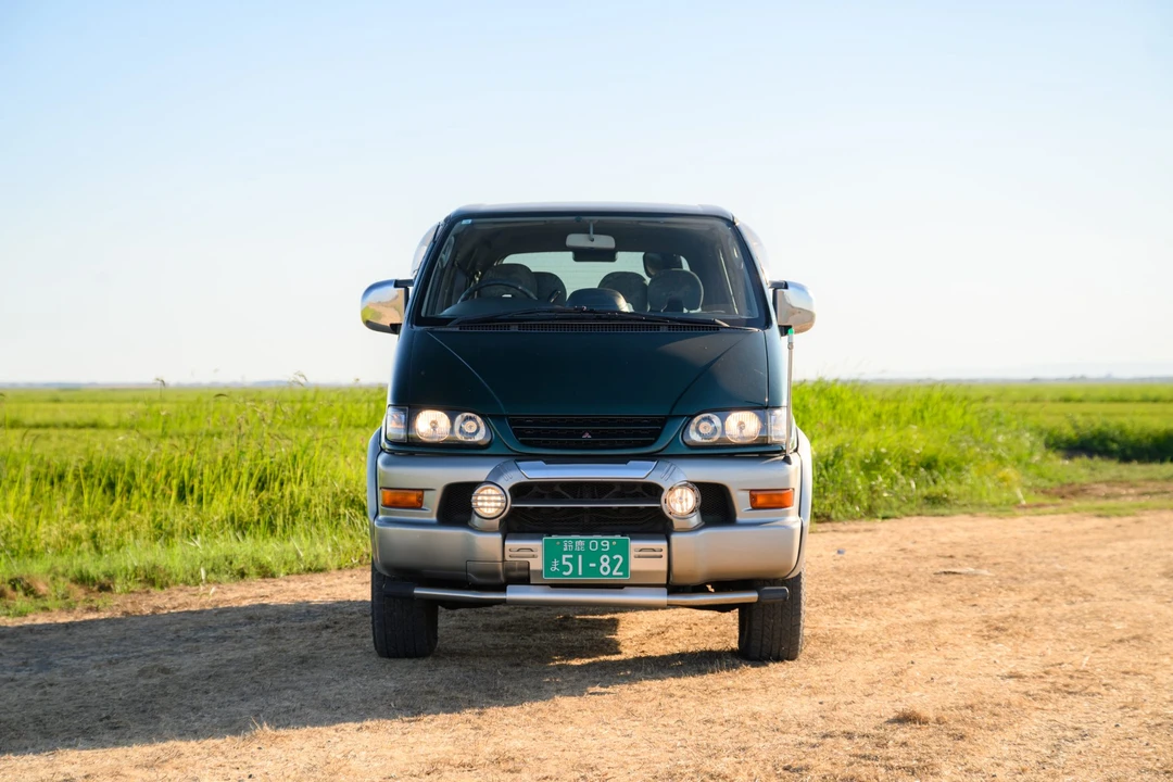 1999 Mitsubishi Delica 4th Gen - Image 5 of 31