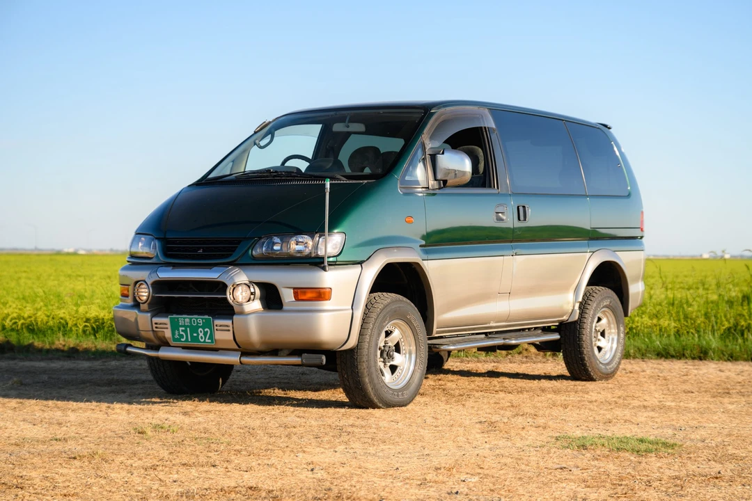 1999 Mitsubishi Delica 4th Gen - Image 4 of 31
