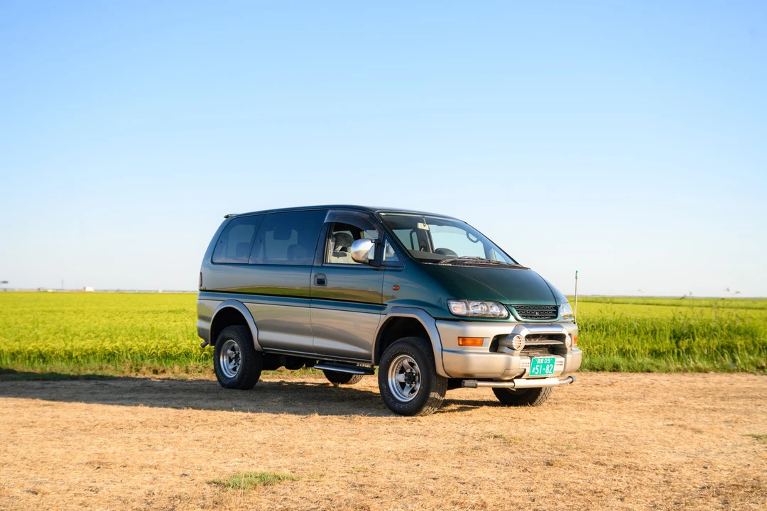 1999 Mitsubishi Delica 4th Gen - Image 8 of 31