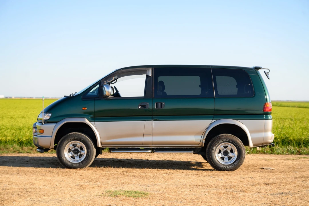 1999 Mitsubishi Delica 4th Gen - Image 20 of 31