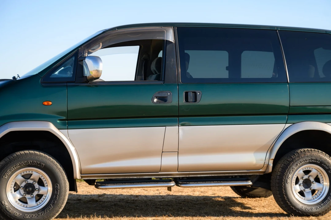 1999 Mitsubishi Delica 4th Gen - Image 26 of 31