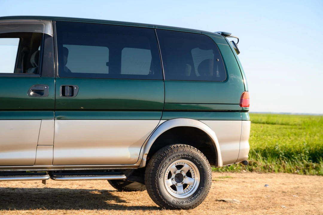1999 Mitsubishi Delica 4th Gen - Image 27 of 31